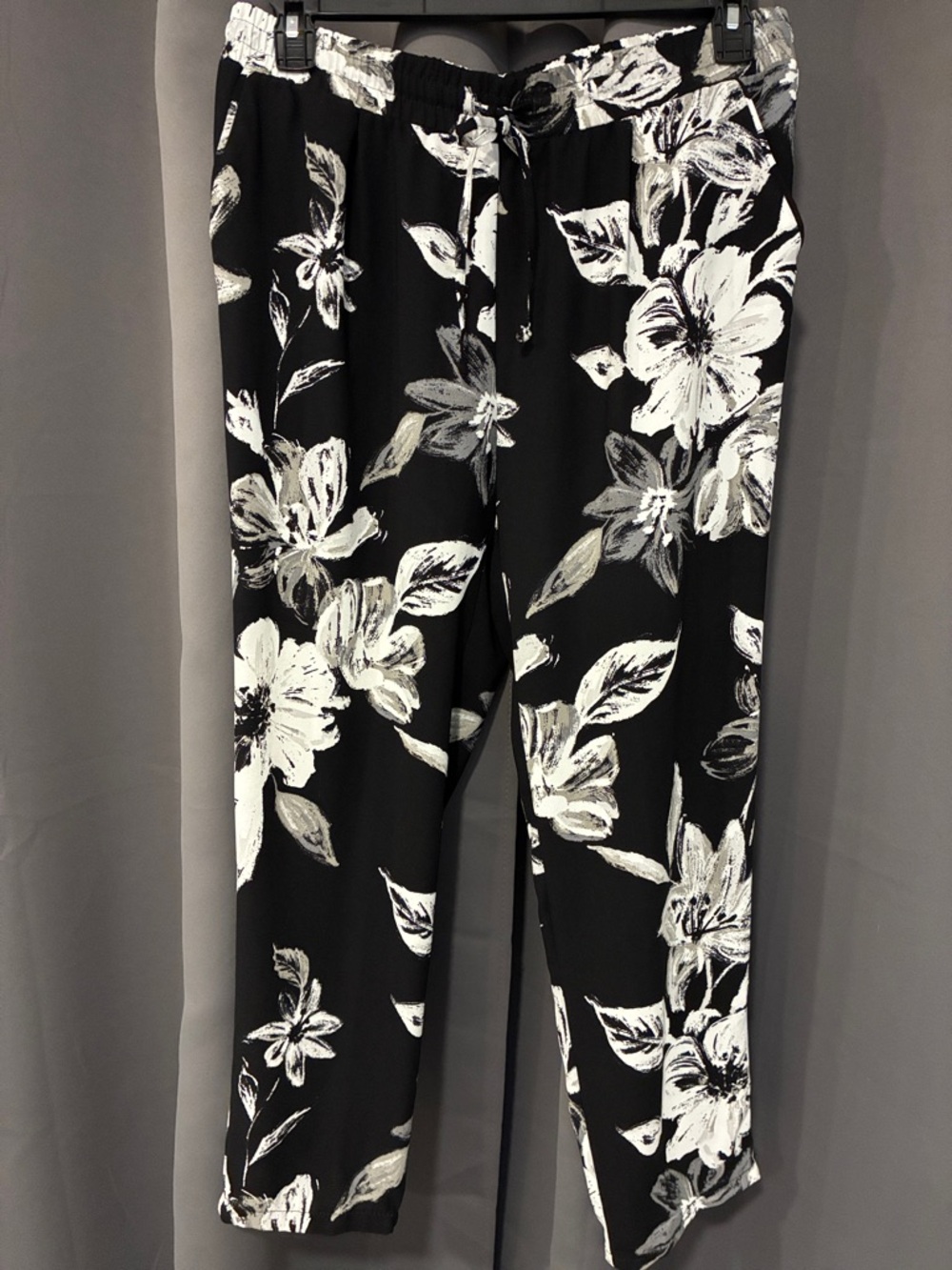 Zac & Rachel Black and White Floral Drawstring Joggers